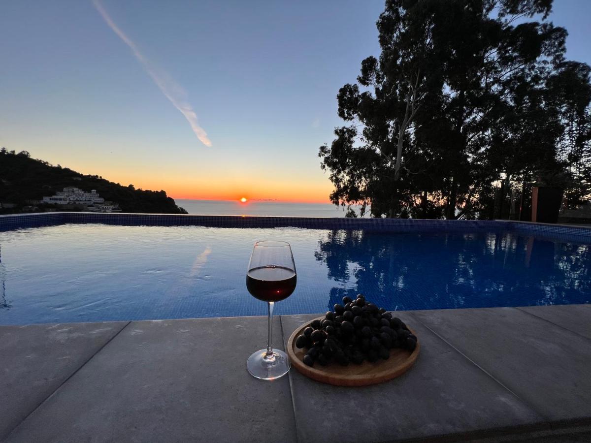 Villa Deluxe Kvariati Bagian luar foto